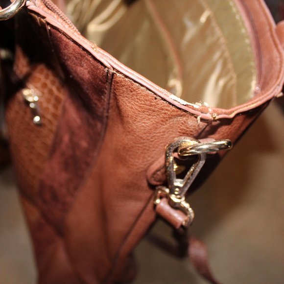 Salsa Shoulder Bag/Crossbody - Picture 2 of 4